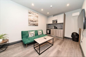 FLASH SALE Brighton City Centre Seafront 2 Bedroom Flat BN112SHP03